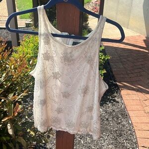 BKE BOUTIQUE VINTAGE SPARKLED TOP